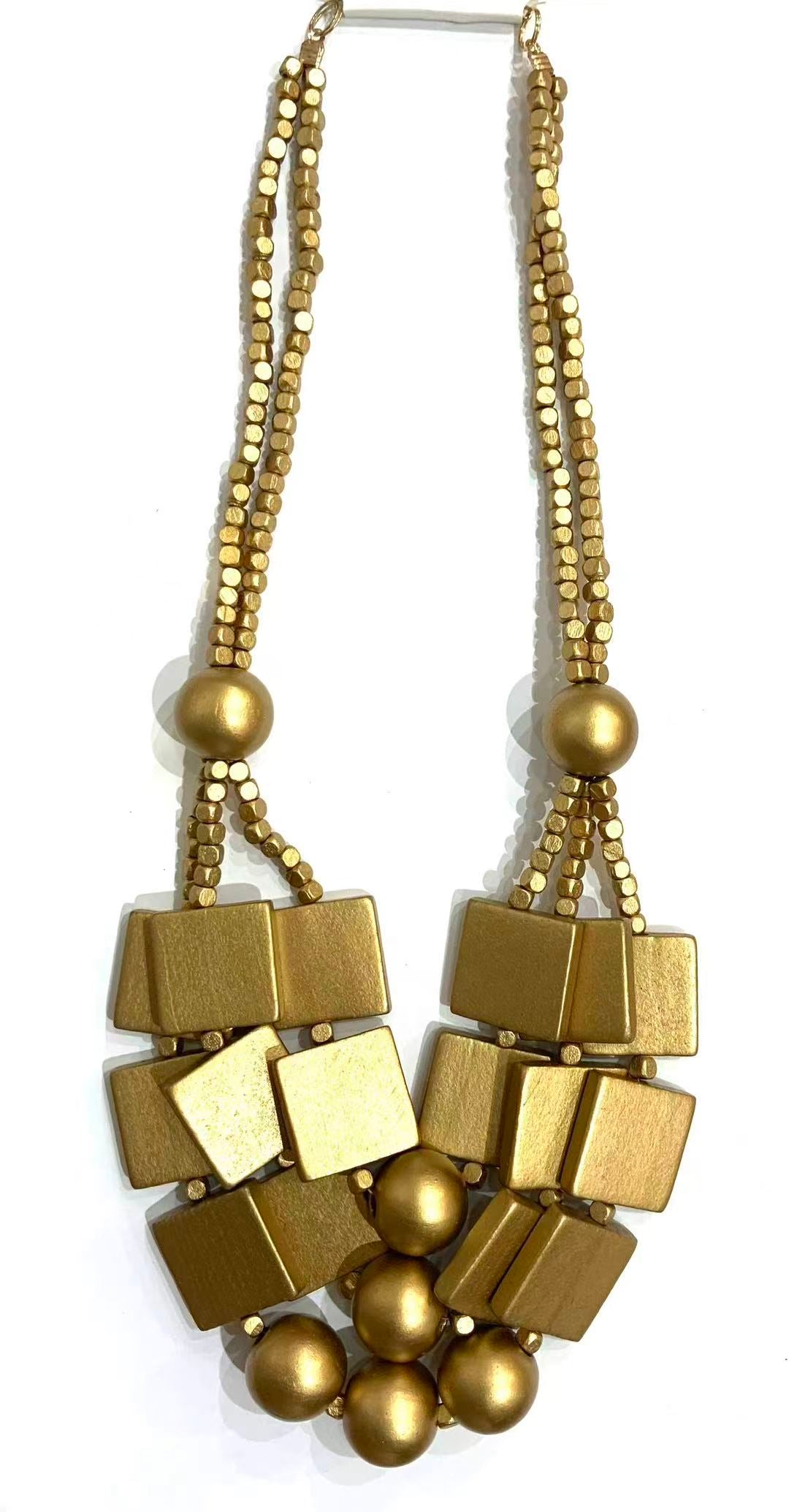 Collar madera 001