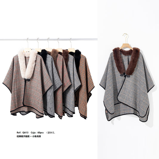 Poncho con cuello de pelo QA13